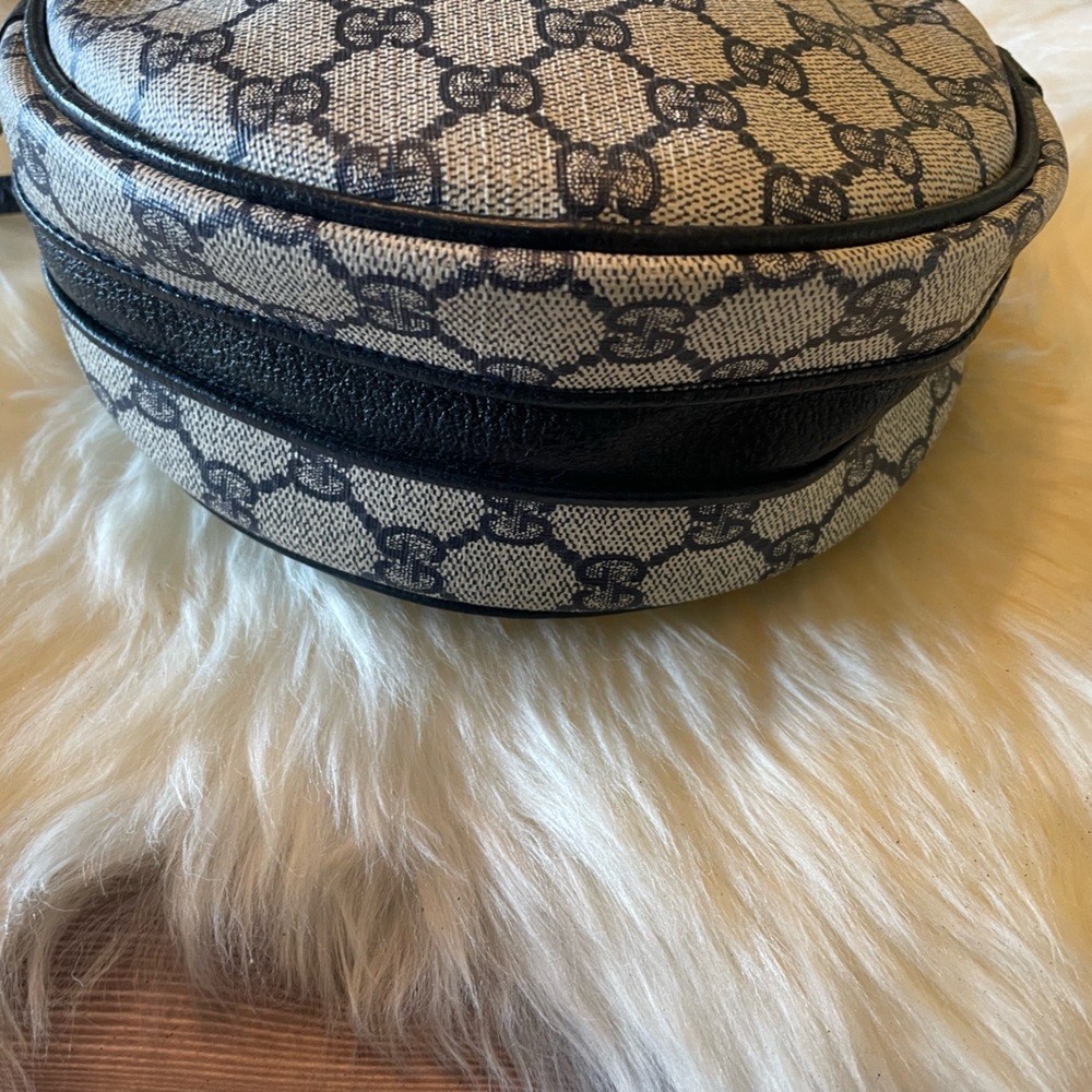 Gucci | vintage Ophidia GG Round Bag | Navy - Picture 5 of 16